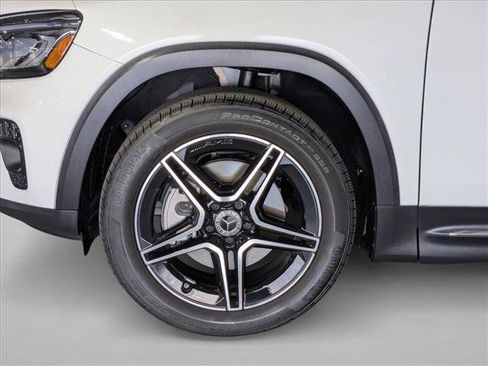 Used 2026 Mercedes-Benz GLB 250 image 25