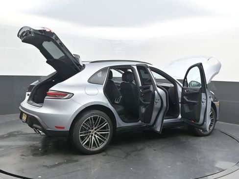 New 2026 Porsche Macan image 52