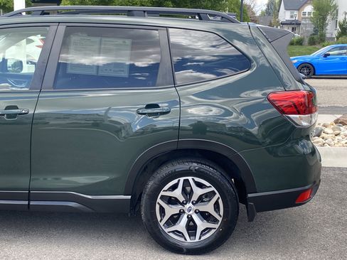 Certified 2024 Subaru Forester Premium AWD/4WD image 4