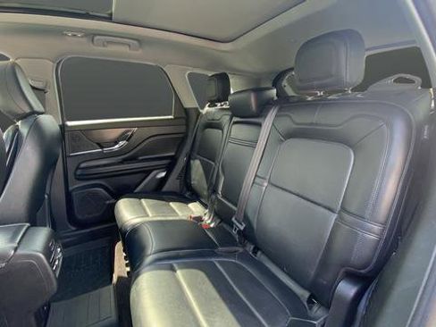 Used 2021 Lincoln Corsair AWD w/ Premium Package image 23