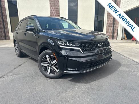 Used 2023 Kia Sorento S FWD image 1