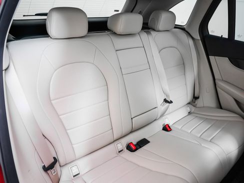 Certified 2021 Mercedes-Benz GLC 300 image 11