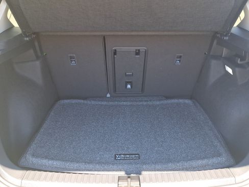 New 2026 Volkswagen Taos SE AWD/4WD image 12