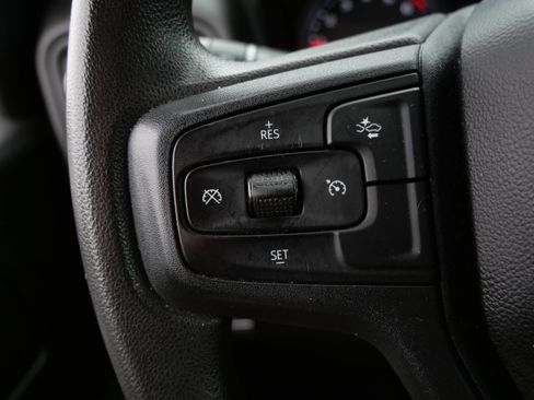 Used 2022 Chevrolet Silverado 1500 Custom AWD/4WD image 27