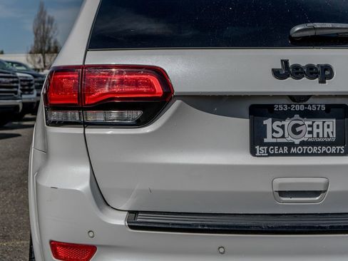 Used 2020 Jeep Grand Cherokee SRT AWD/4WD image 10