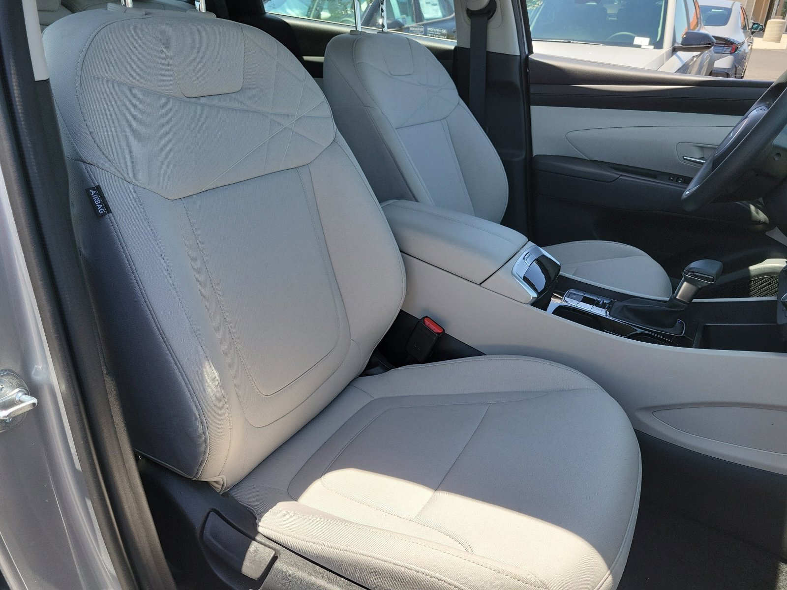 Used 2025 Hyundai Tucson SE FWD image 23