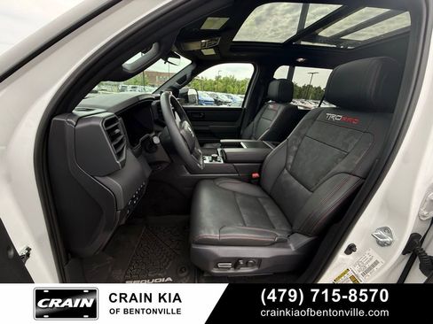 Used 2025 Toyota Sequoia TRD Pro AWD/4WD image 22
