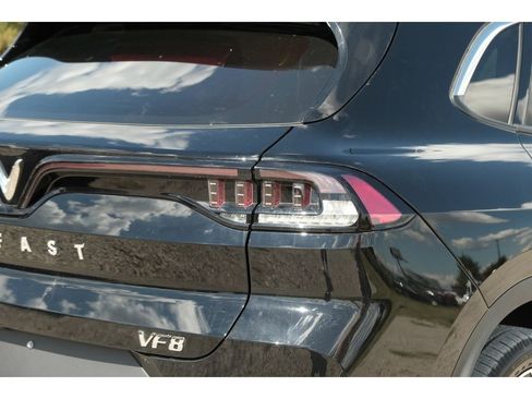 Used 2023 VinFast VF 8 Plus AWD/4WD image 8