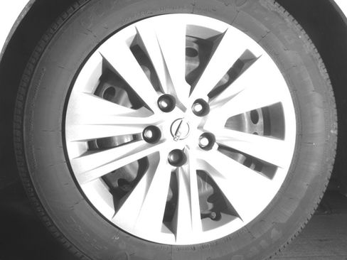 Used 2025 Nissan Sentra S image 12