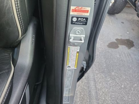 Used 2021 RAM 1500 Laramie AWD/4WD image 30
