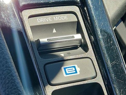 Used 2025 Honda Accord Sport image 25