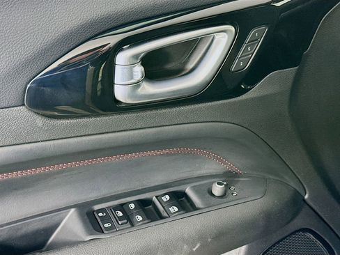 Certified 2025 Jeep Compass Trailhawk w/ Trailhawk Elite Group image 28