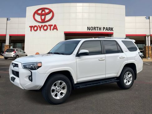 Used 2024 Toyota 4Runner SR5 AWD/4WD image 1