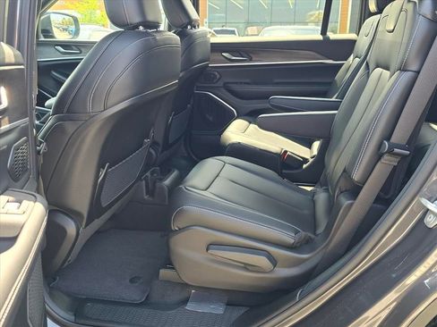 New 2026 Jeep Grand Cherokee L Limited AWD/4WD image 5
