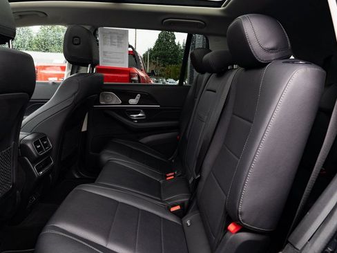 Used 2024 Mercedes-Benz GLS 450 4MATIC image 24