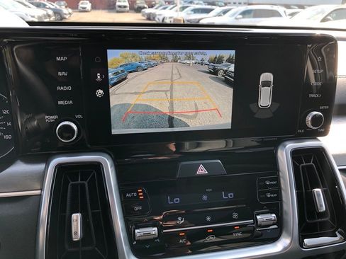 Used 2022 Kia Sorento SX image 28