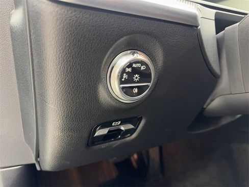 Used 2024 Mercedes-Benz C 300 C 300 image 53