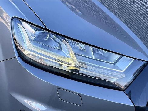 Used 2017 Audi Q7 3.0T Prestige image 26