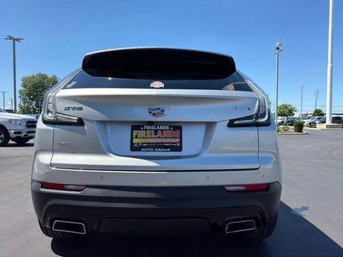 Used 2022 Cadillac XT4 Sport w/ Cold Weather Package AWD/4WD image 6