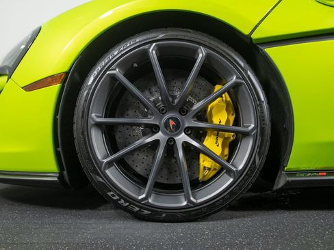 Used 2018 McLaren 570S Spider RWD image 11