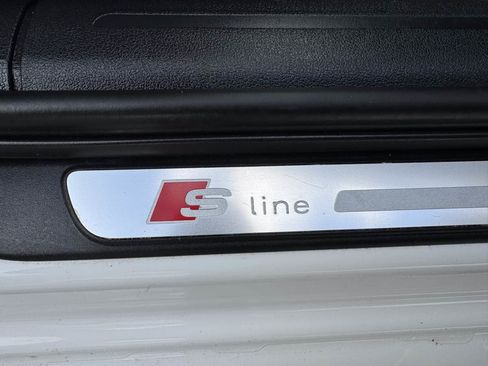 Used 2016 Audi A4 2.0T Premium Plus w/ Technology Package image 36