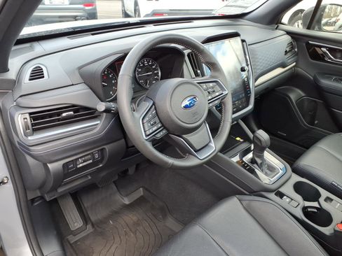 Used 2025 Subaru Forester Limited w/ Popular Package #2 image 17