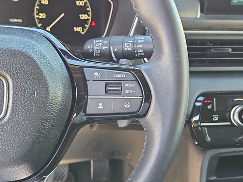 Used 2024 Honda Pilot Touring image 27