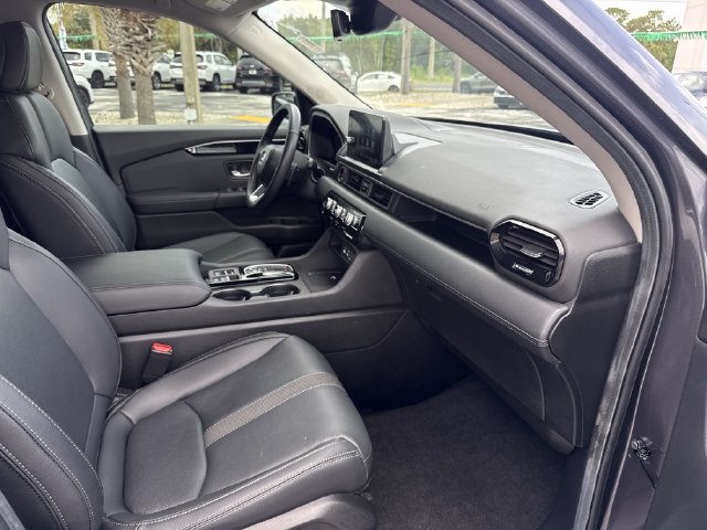 Used 2025 Honda Pilot EX-L image 19