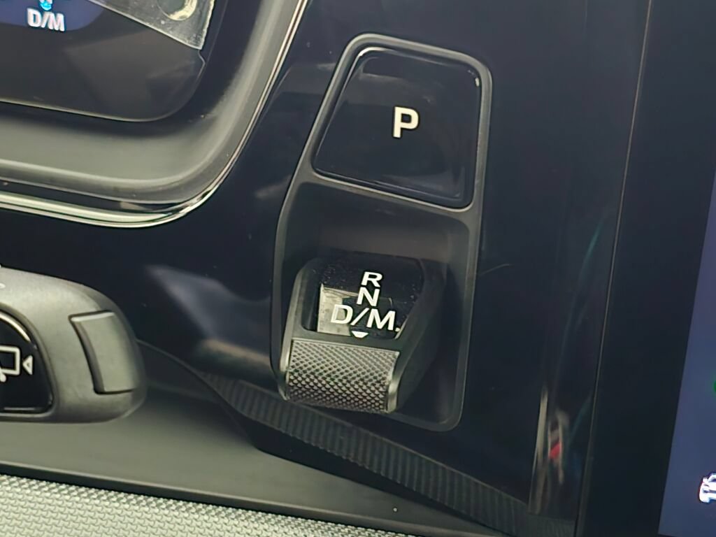 Certified 2026 Porsche Cayenne AWD/4WD image 18