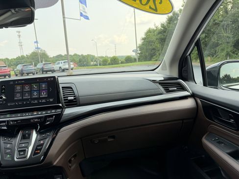 Used 2026 Honda Odyssey Elite image 28