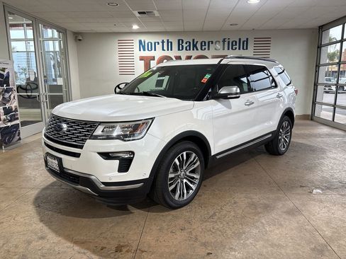 Used 2018 Ford Explorer Platinum image 1