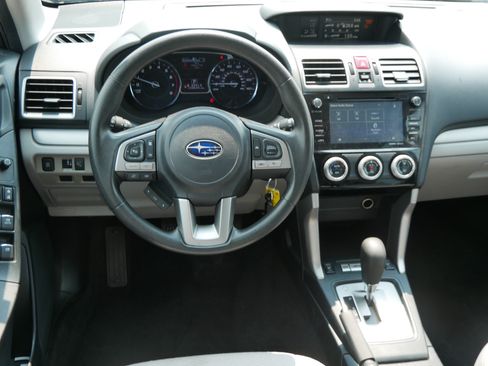 Used 2018 Subaru Forester 2.5i Premium AWD/4WD image 19