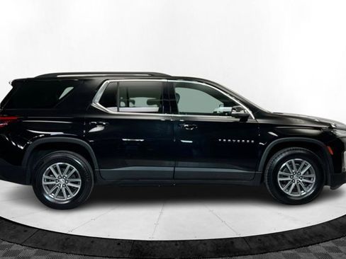 Used 2023 Chevrolet Traverse LT image 6