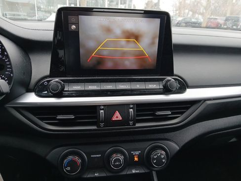 Used 2024 Kia Forte LXS w/ LXS Technology Package image 13