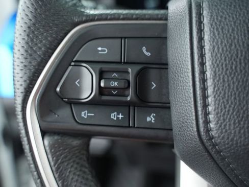 Used 2024 Toyota Tacoma TRD Sport RWD image 32