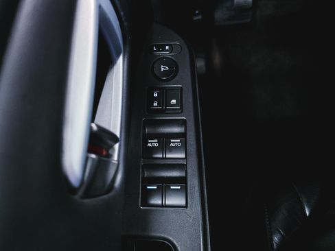 Used 2012 Honda Pilot Touring image 23
