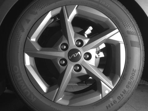 Used 2025 Kia K4 LXS FWD image 14