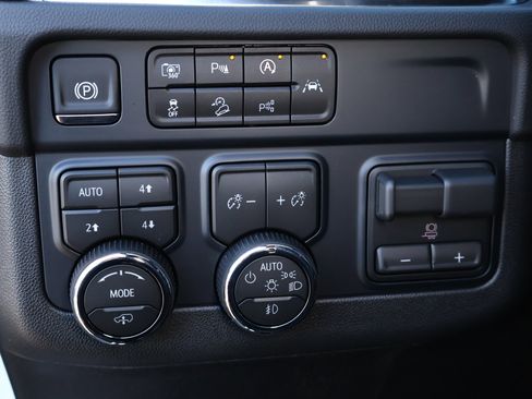 New 2026 Chevrolet Tahoe High Country image 14