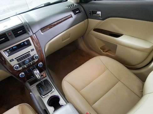 Used 2012 Ford Fusion SEL image 11