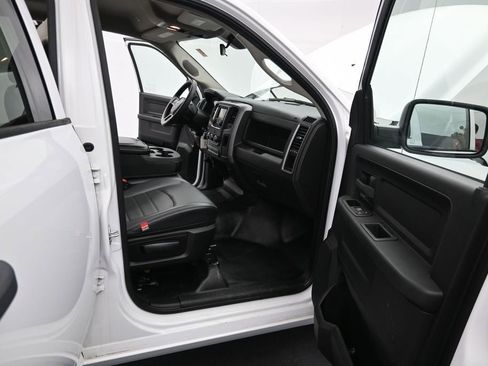 Used 2022 RAM 1500 Tradesman w/ Chrome Appearance Group AWD/4WD image 12