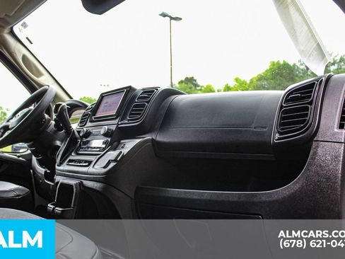 Used 2025 RAM ProMaster 2500 w/ Convenience Group FWD image 21