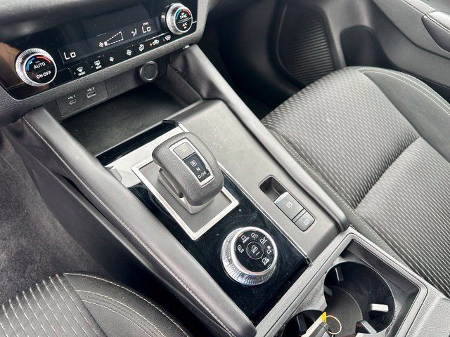 Used 2022 Mitsubishi Outlander ES AWD/4WD image 19