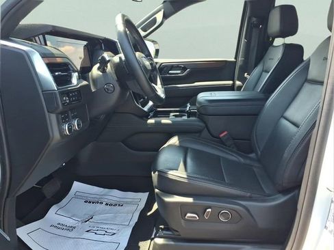Used 2025 GMC Yukon Denali AWD/4WD image 20