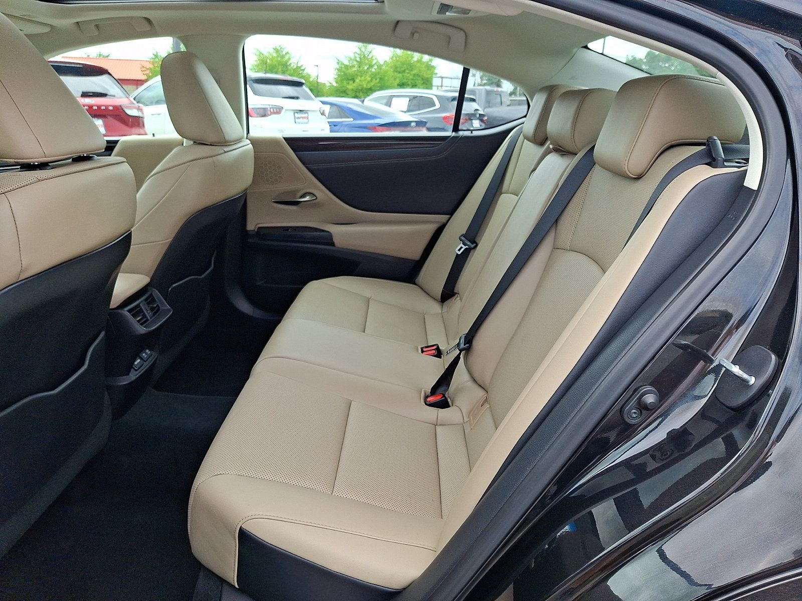 Used 2021 Lexus ES 350 w/ Premium Package FWD image 10