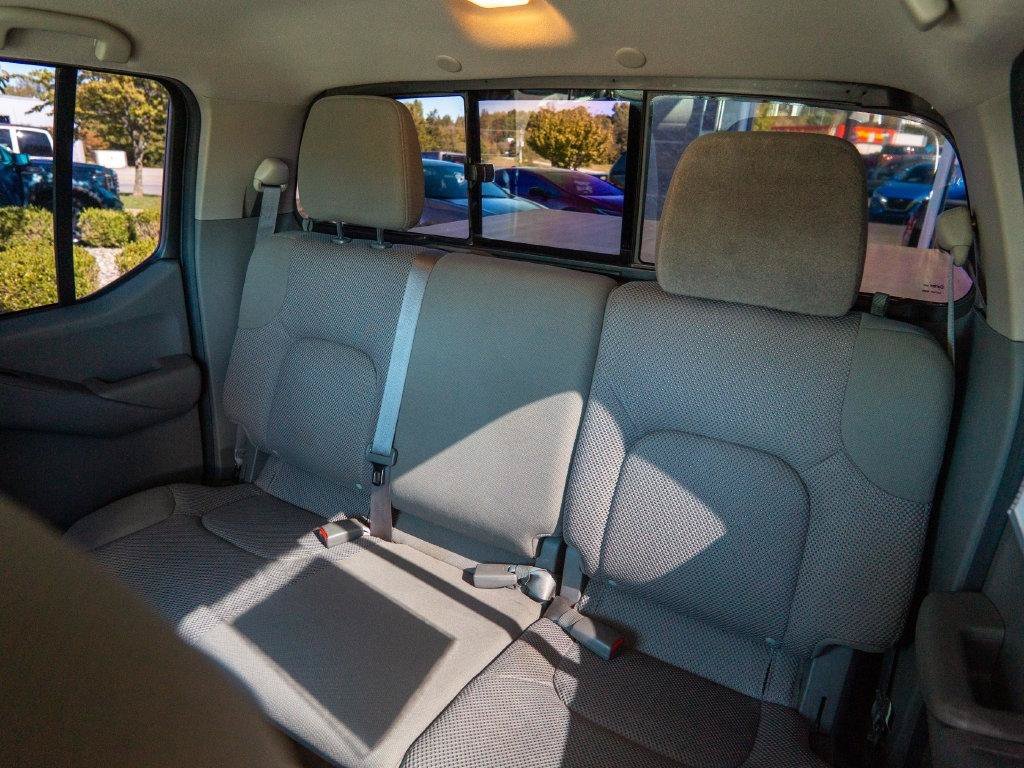 Used 2019 Nissan Frontier SV w/ Value Truck Package AWD/4WD image 23