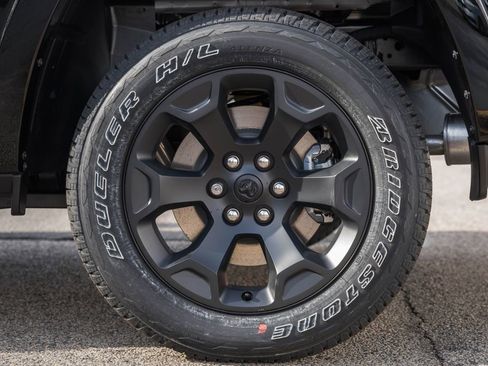 New 2026 RAM 1500 4x4 Crew Cab image 22