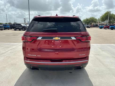 Used 2022 Chevrolet Traverse Premier w/ LPO, Floor Liner Package AWD/4WD image 4