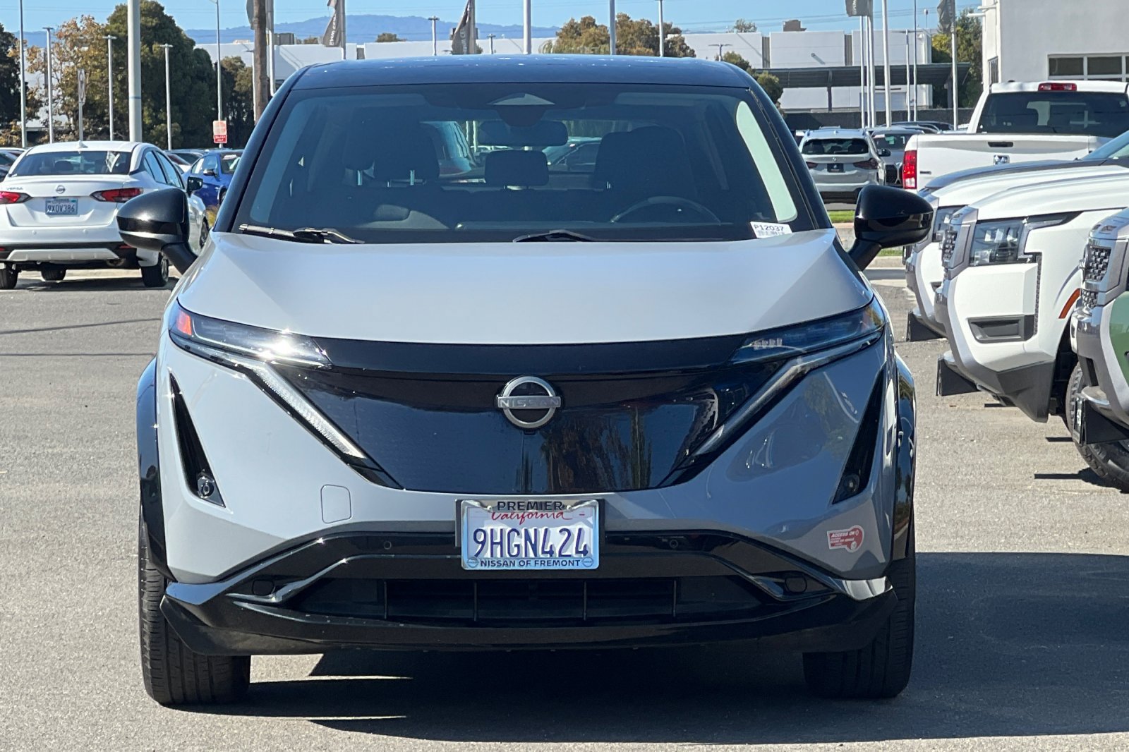 Certified 2023 Nissan Ariya FWD image 9