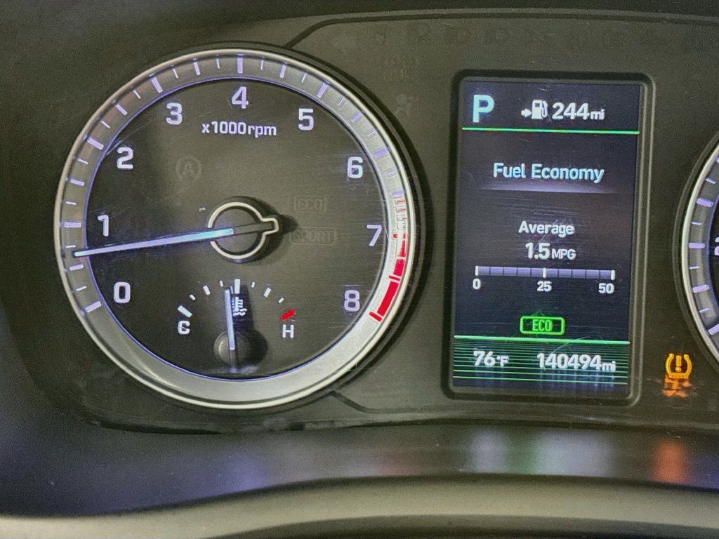 Used 2018 Hyundai Sonata Limited w/ Cargo Package FWD image 14