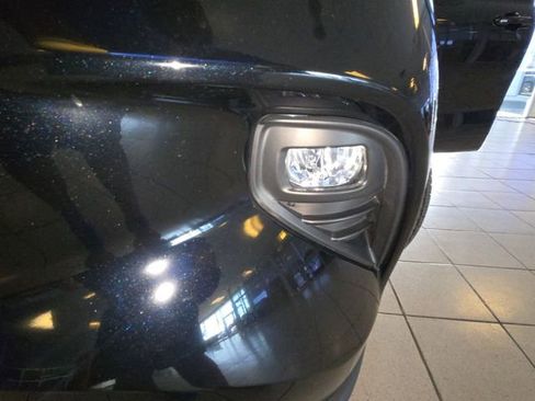 Used 2023 Toyota Highlander XLE image 27